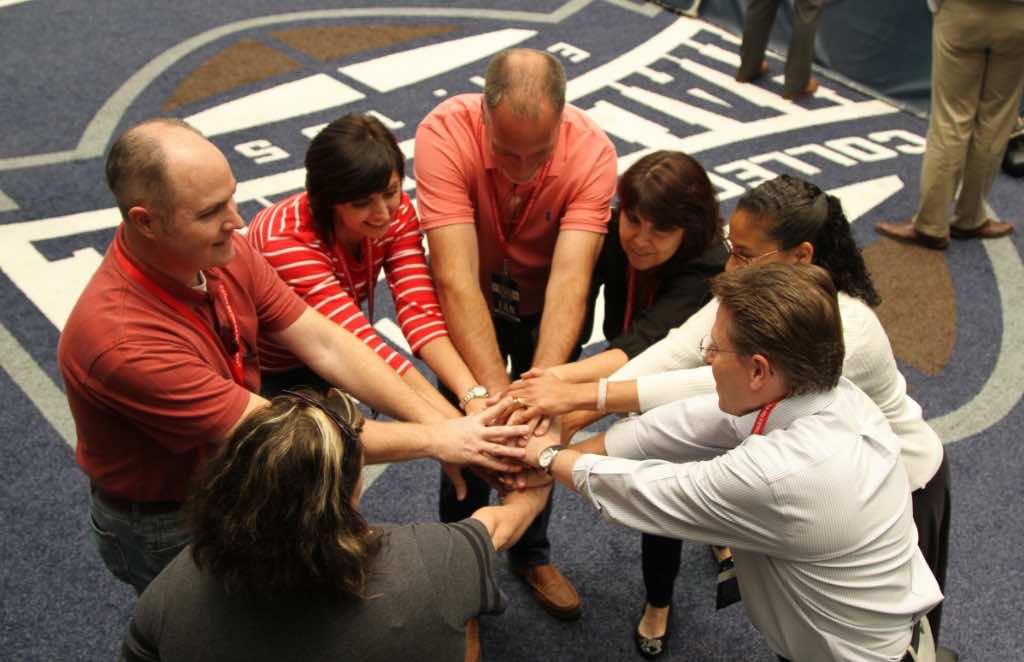 Grouptickets Corporate Team Building