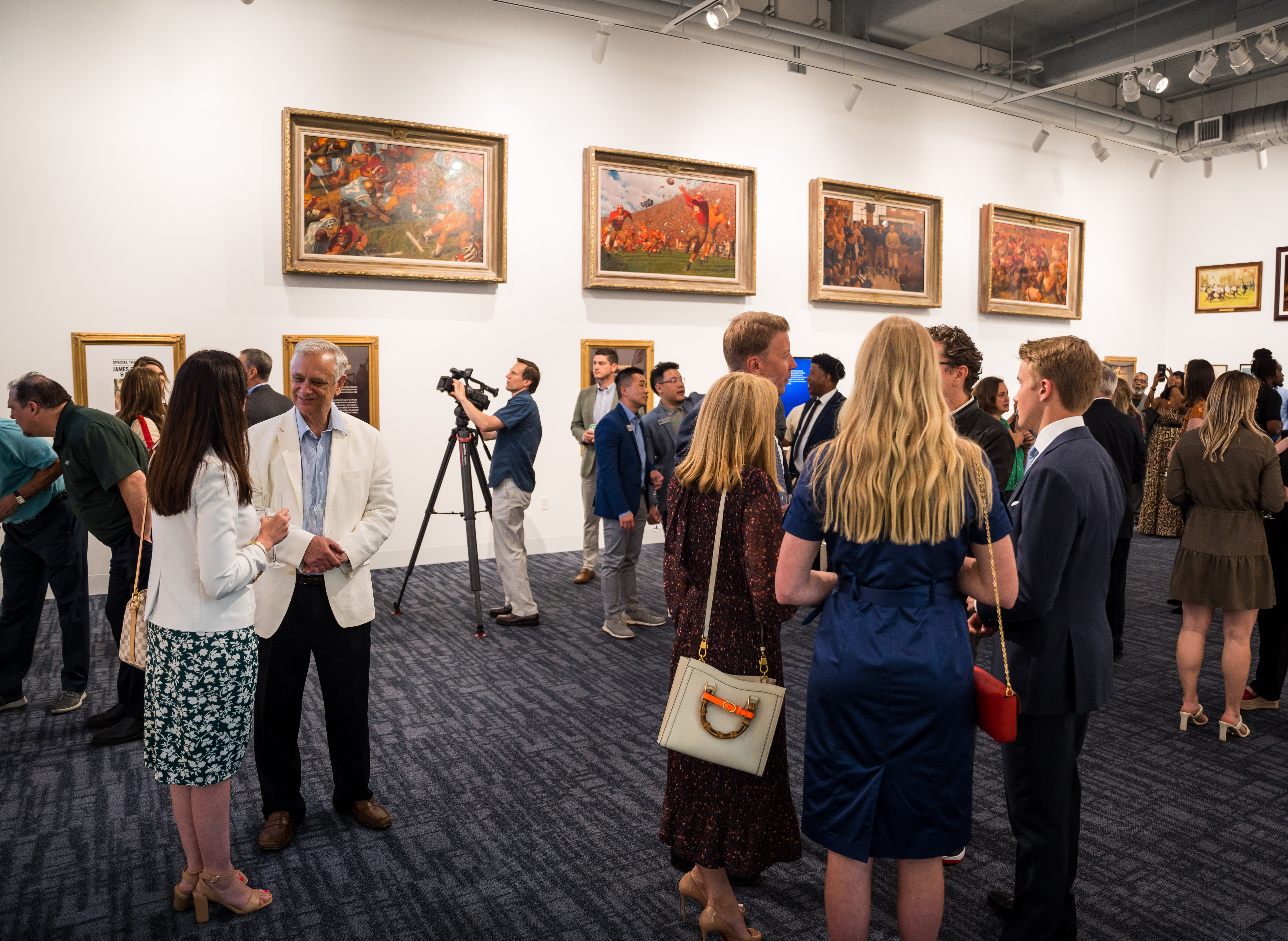 Art Exhibit Unveiling 29